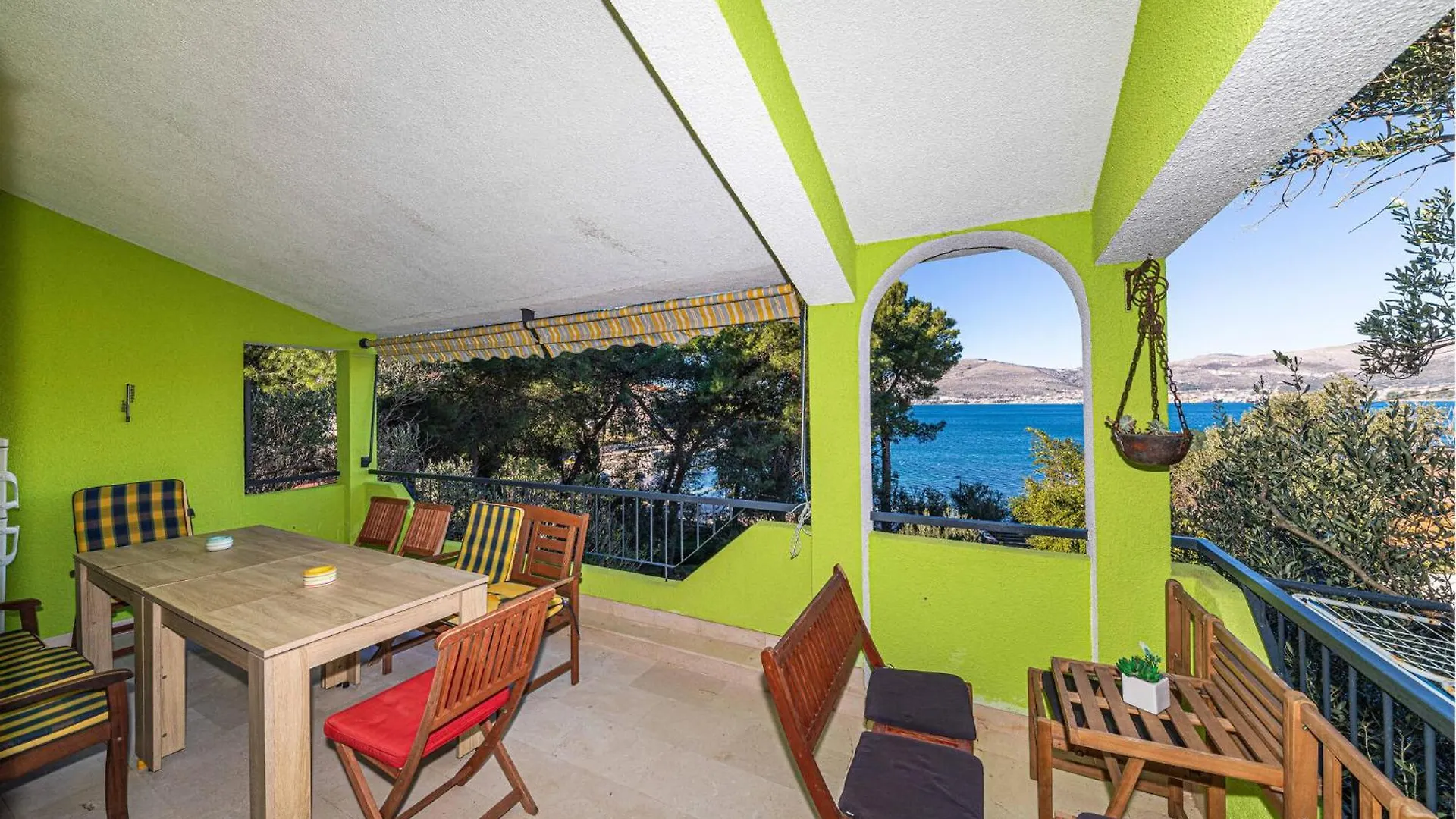 Gorgeous Apartment In Okrug Gornji With Wi-Fi Trogir