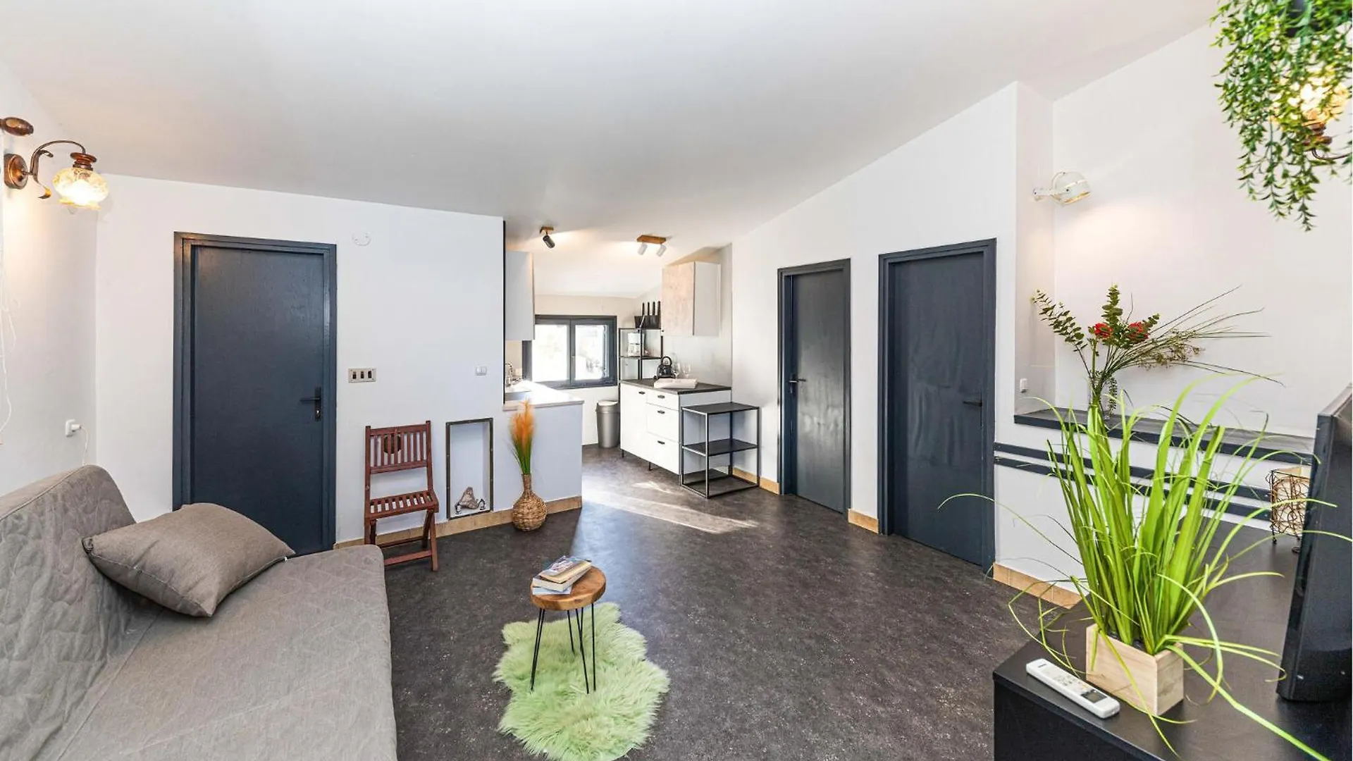 Gorgeous Apartment In Okrug Gornji With Wi-Fi Trogir